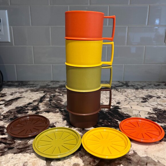 Vintage Tupperware Stackable Plastic Mugs with Coasters Cups - Picture 1 of 5